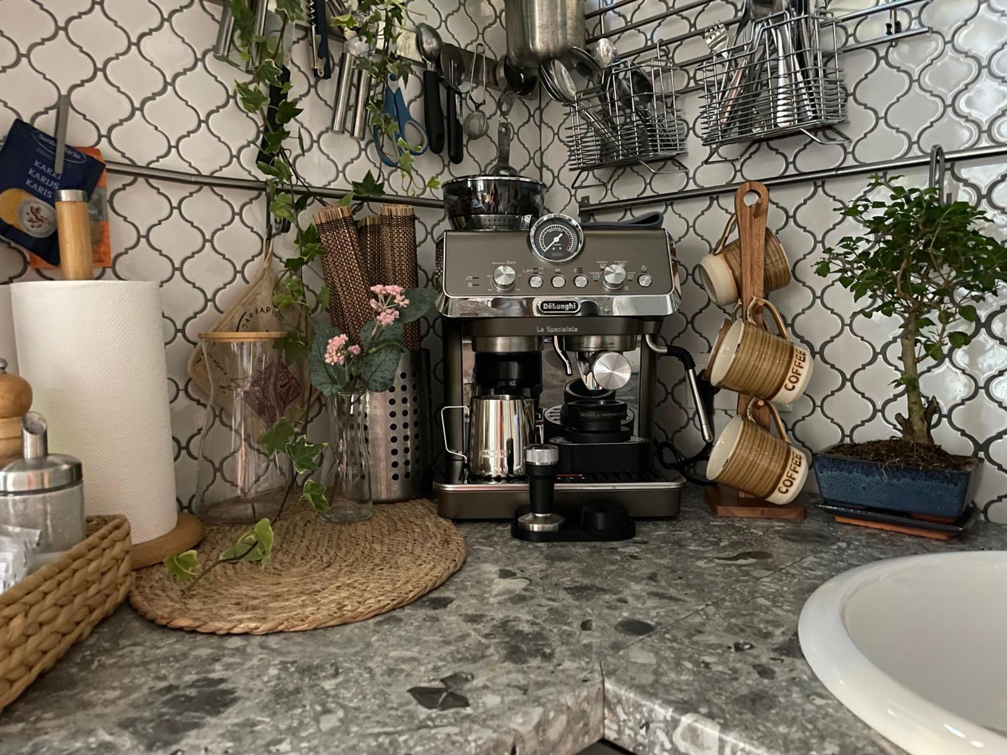 Pristine 1Br Apt In City Center W/ Patio And Parking Рига Екстериор снимка